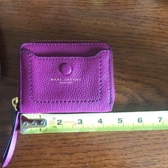 Dimensions - Picture 3 of 4